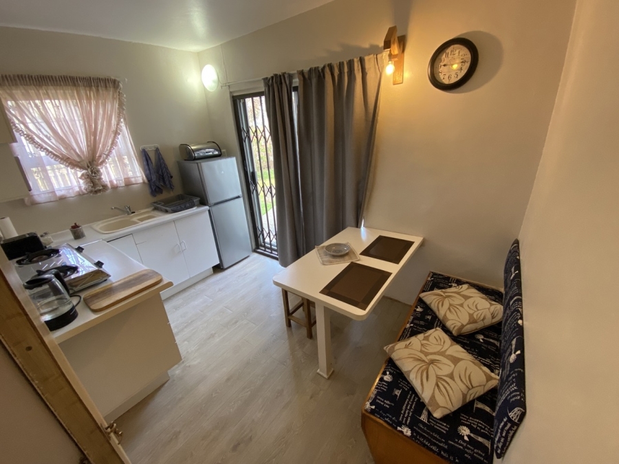 To Let 1 Bedroom Property for Rent in Plettenberg Bay Central Western Cape
